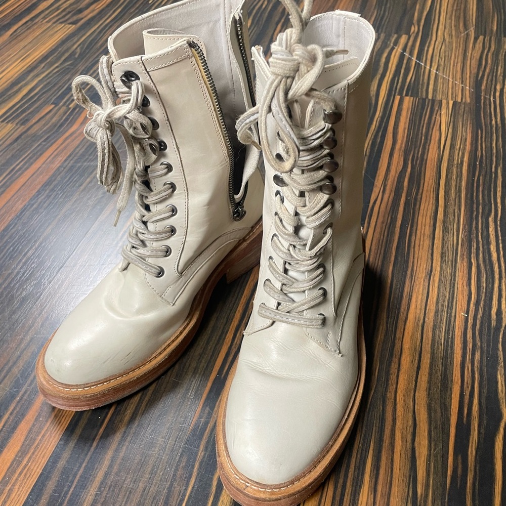 Vintage Foundry Co. Women’s Adalina Boot 7.5